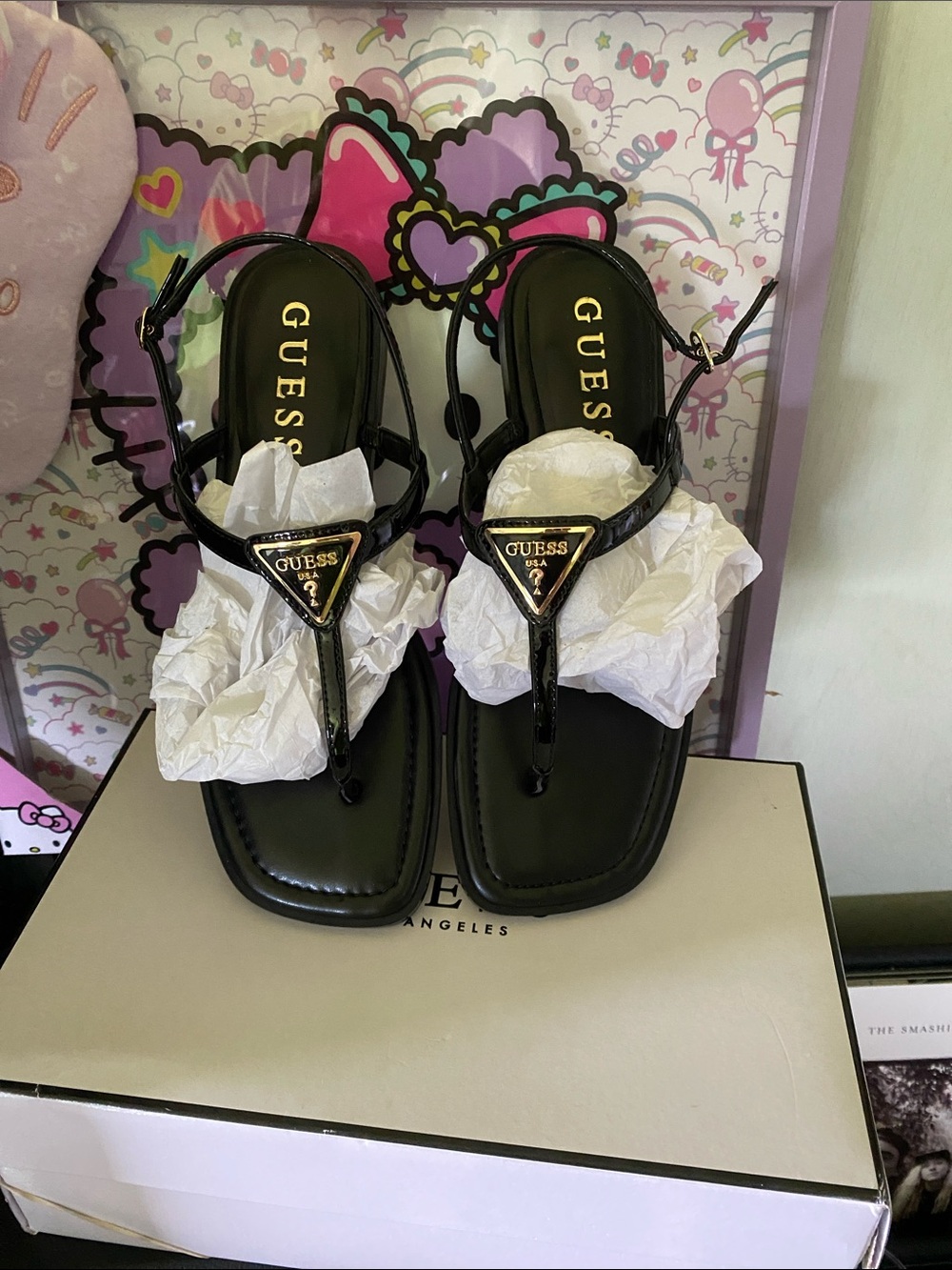 NWT GUESS Black Patent T-Strap Logo Sandals